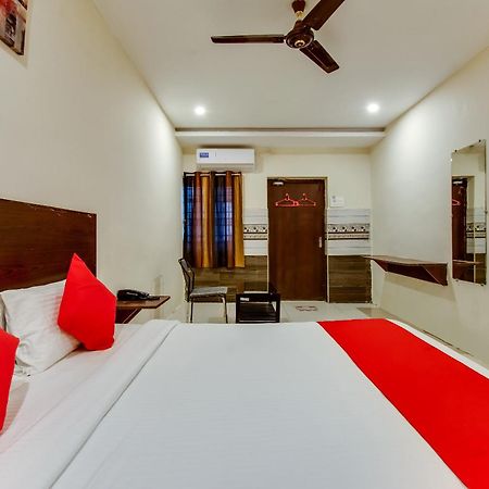 Hotel Oyo Akshaya Nest Vijayawāda Exterior foto