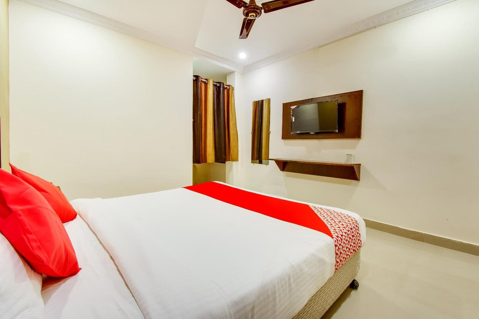 Hotel Oyo Akshaya Nest Vijayawāda Exterior foto