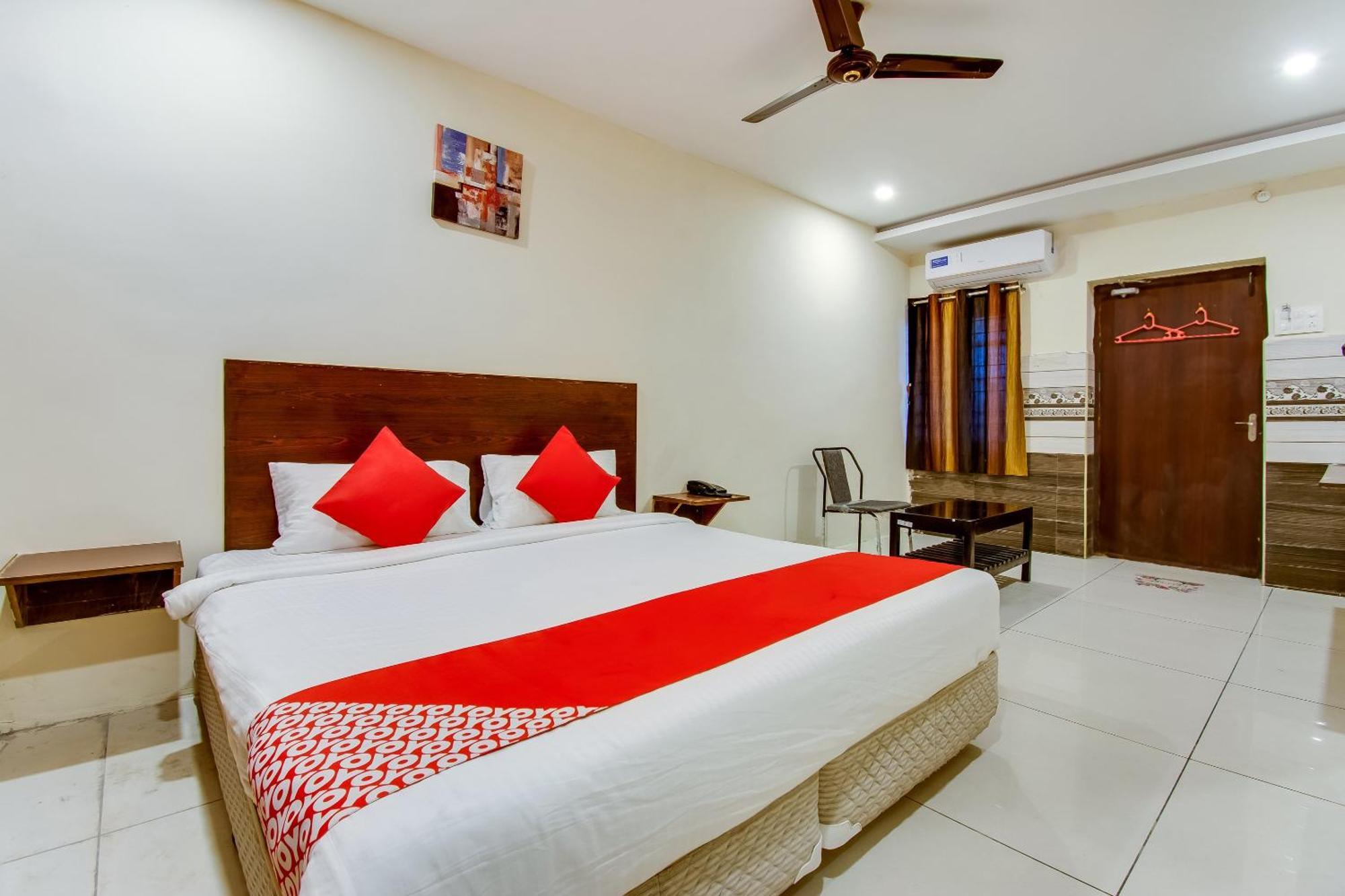 Hotel Oyo Akshaya Nest Vijayawāda Exterior foto