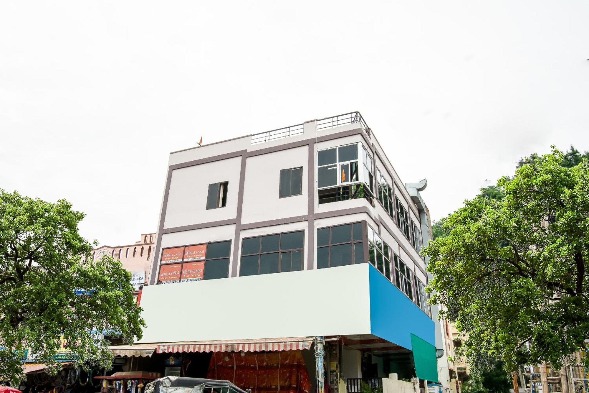 Hotel Oyo Akshaya Nest Vijayawāda Exterior foto